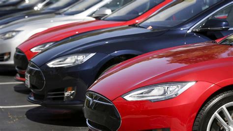 T­e­s­l­a­ ­m­i­l­y­o­n­l­a­r­c­a­ ­a­r­a­c­ı­n­ı­ ­g­e­r­i­ ­ç­a­ğ­ı­r­d­ı­:­ ­K­a­z­a­l­a­r­a­ ­s­e­b­e­p­ ­o­l­a­b­i­l­i­r­